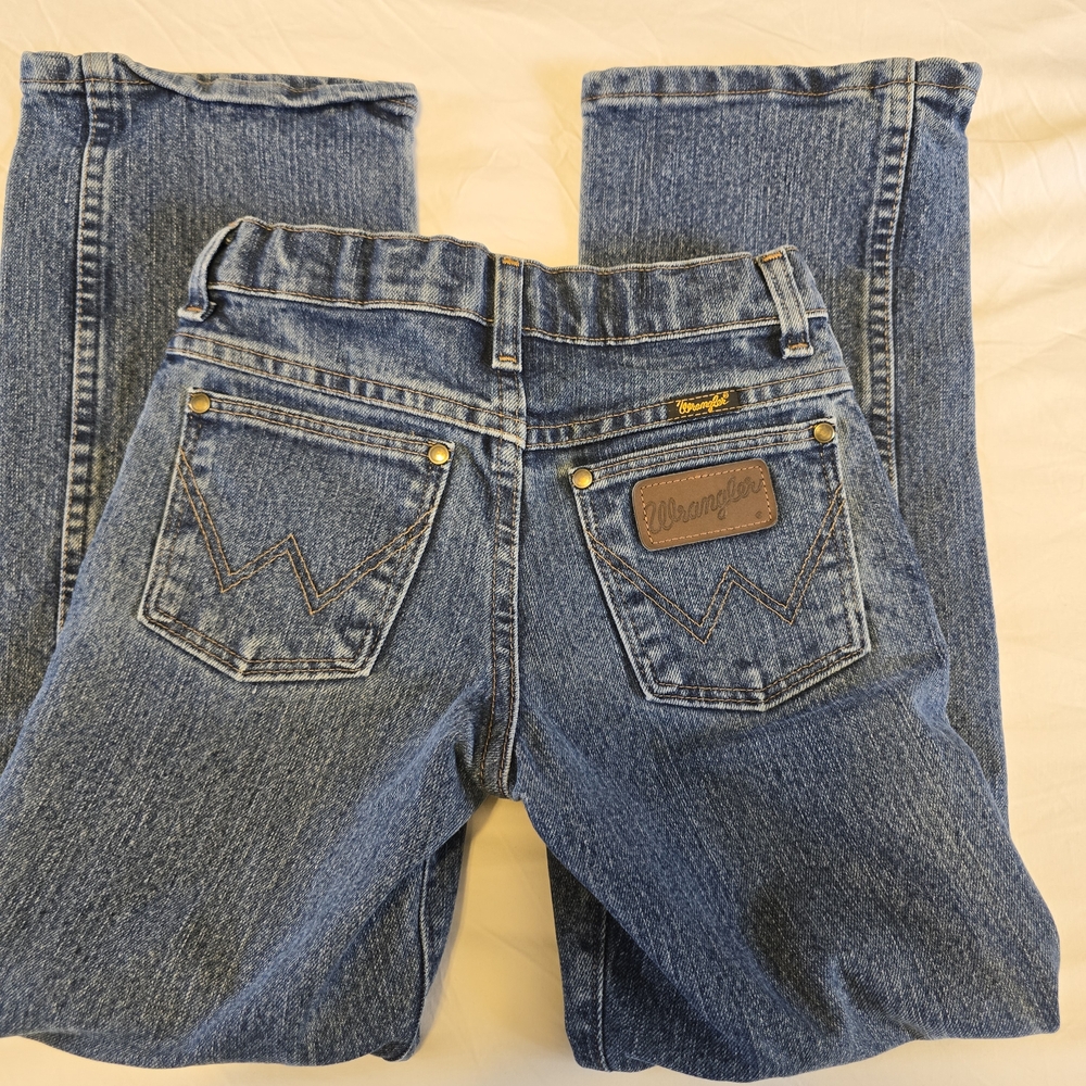 Wrangler Boys Classic Blue Jeans - Picture 2 of 4